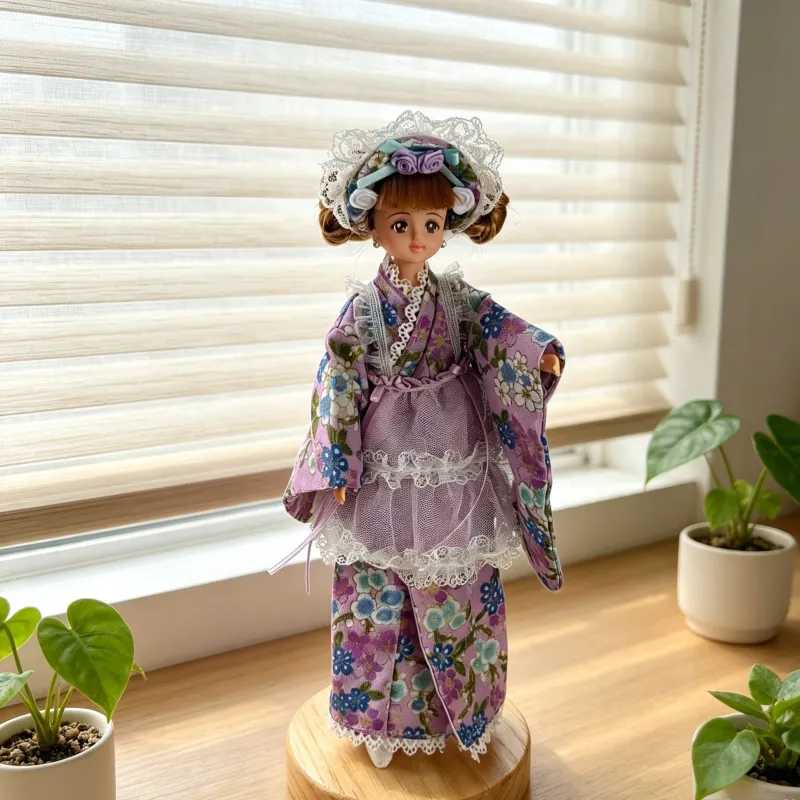 紫色花卉和服 — 正面